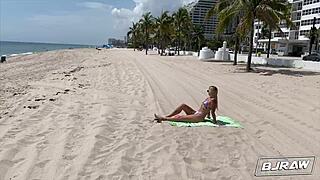 Lola cheeks delivers beachy pov deepthroat on massive cock