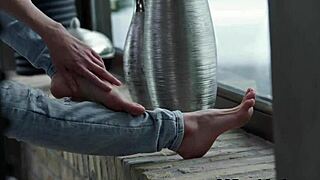 Petite Babe's Feet Get Massive Cumshot Eruption!