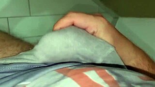 oh god, amateur christmas creampie with huge hard cock!