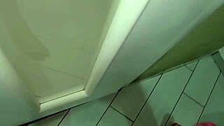 oh god, amateur christmas creampie with huge hard cock!