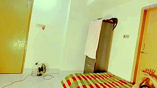 Uttaran20's wet desi milf pussy slammed raw by boyfriend in 1on1 fuck