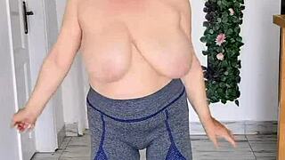watch those giant mature boobs bounce free to the beat