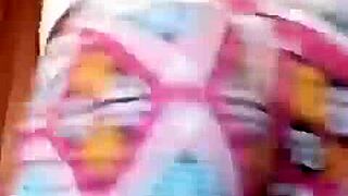 Meet Sexy Anita Up Close