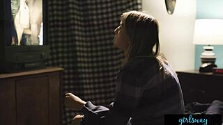 kristen scott fantasizing girls pussy fingering solo masturbation lesbian dream?