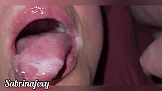 me gusta mamar verga huge hasta tragarme todo el semen sloppy 😍💦👅