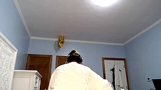 kitty stuffs veggies deep in ass for creamy anal orgasm