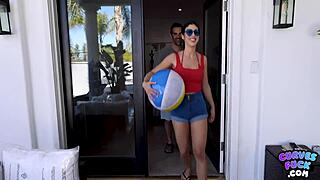 hot teen queenie sateen curves demand endless fucking