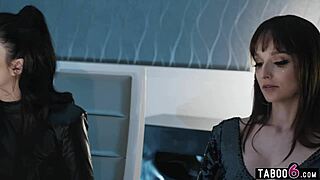 Reality vr tempts her sisters into sharing monster cock group frenzy