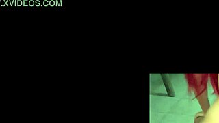 young amateur's huge ass stretched in intense homemade anal