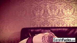 Hey, watch sexy Sarah Jessie finger her wet pussy in those hot leather gloves 😈🔥