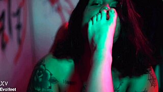 Threesome feet fetish madness with Acidalia Mad Maxxx and Rotten Venus