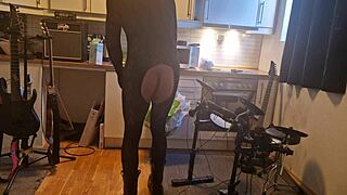 mysterious kit willer spreads wide for honey's cock gape in kitchen rip