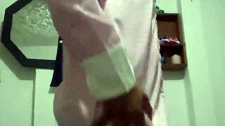 Black Wife Dances Seductively Before Creampie Filling