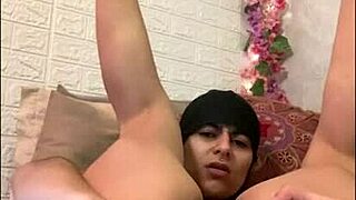 Mia Niqab's Intense Dildo Masturbation And Deepthroat Compilation