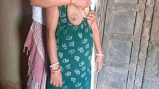 Desi sexy mature whore fulfills steamy teacher student sex fantasy