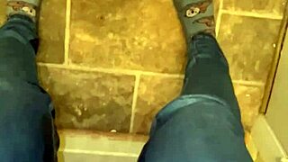 i'm squirting wildly in soaked jeans