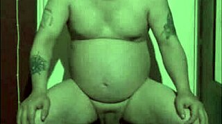 Shy Naked Amateur Swallows Lover's Warm Pee Eagerly