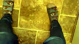 i'm squirting wildly in soaked jeans