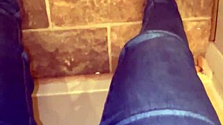 i'm squirting wildly in soaked jeans