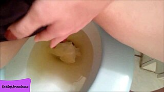 cum watch me head to the toilet with my shaved pussy dripping 😏🚽 who's peeking?