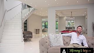 Naughty Slut Begs For Deep Pussy Creampie Pounding And Explodes