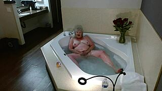 dawnskye1962 jacuzzi joi in hotel with hairy curves