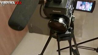 Lady bee delivers total oral action in erotikaxxx backstage footage