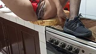 hey watch this curvy milf rub her juicy pussy while cooking dinner