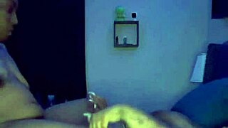 lesbian ridin my bbw gf tribbing her wet pussy hard