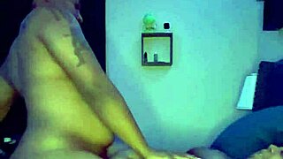 lesbian ridin my bbw gf tribbing her wet pussy hard