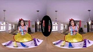 Snow Wild's Horny Cunt Craves Reality Dildo Pounding!