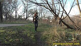 Secure spot hides steamy outdoor pissing fetish play