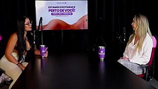 Loira Safada's Boquete Teases Sheer Red Anal Position