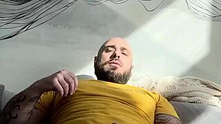 im jerking off hard one last time before my break!