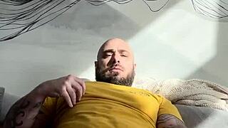 im jerking off hard one last time before my break!