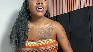 jerk off to this horny latina masturbating wildly