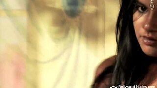 Hey, wanna see lady eve's seductive tease unfold slowly?