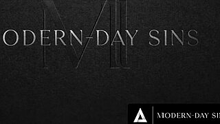 Pervert milf Cory Chase drills Leana Lovings in wild ffm threesome cumswap!