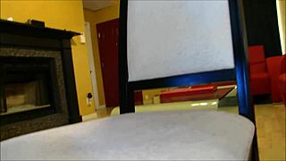 Giantess Teases with Towering Huge Ass Curves