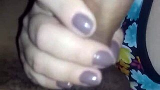 Hey check my fat Brazilian BBW ass shaking wildly