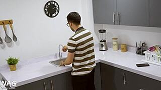 Thieves pose as strippers to fuck landlord and steal everything