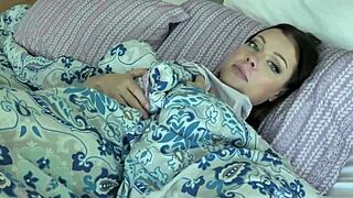 horny milf pussy fucked hard with massive cumshot pearl necklace finish