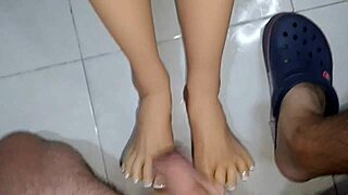 viejo sucio's tiny cock stretches young latina's tight pink pussy