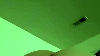 ARIESBBW DRENCHES FAT PUSSY IN WET SOLO TOY PLAY!