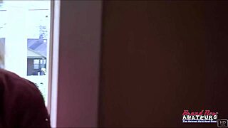 omg horny blonde milf primrose gives sloppy bj then swallows hot cum down 😍🍆💦