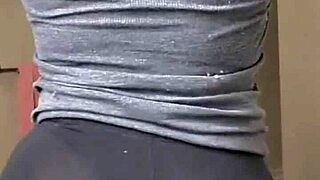 Latina Teen Culona Stretches Tight Leggings