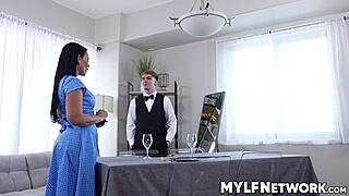 tattooed milf eliza rims and fucks server joshua hard after dinner date cancel