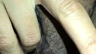 Fingering Pussy Cumming Explosively