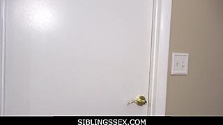 Jennifer Jacobs Fucks Stud Passionately In Hallway Before Outing