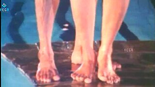 Hot unmarried couple gets steamy by the pool 😘💦 big tits splashing fun